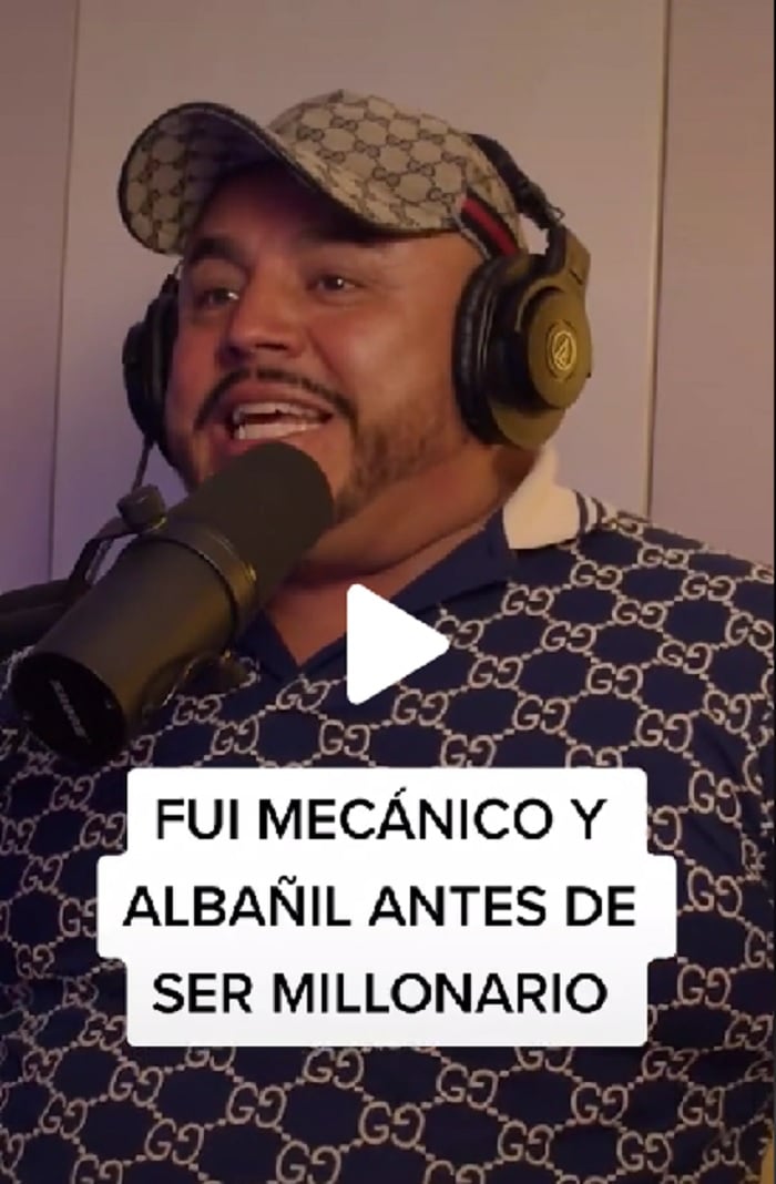 "Qué ching... es que se acuerde de todos sus trabajos con mucha humildad"