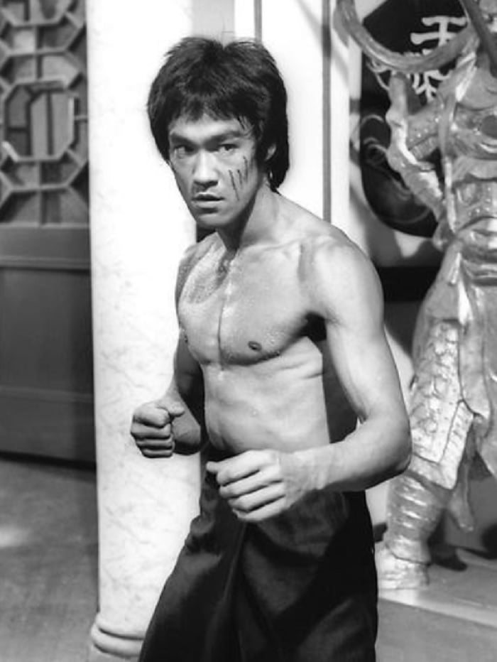There is a new hypothesis that would explain the cause of death of Bruce Lee