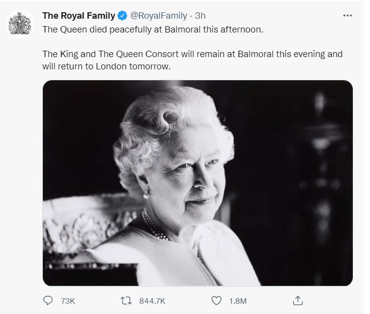 "DIOS SALVE A LA REINA"