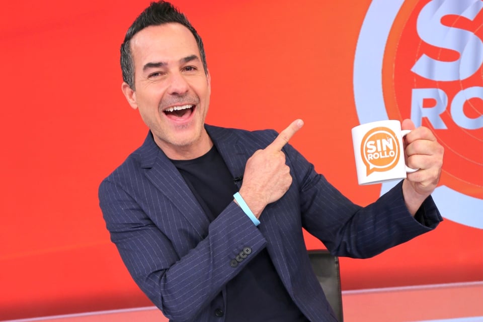 Carlos Calderón leaves Univision