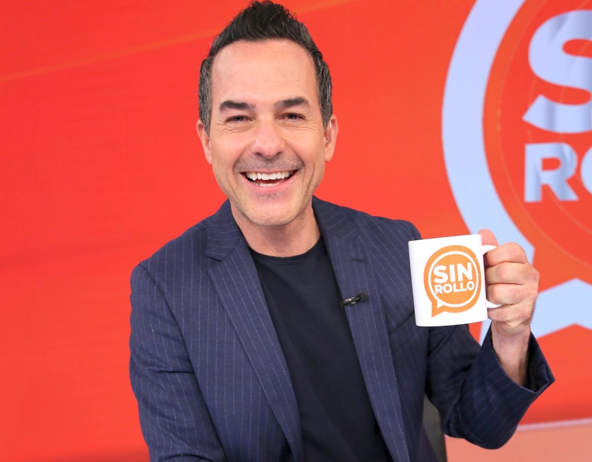 ¿Traiciona a Despierta América? Carlitos Calderón hace inesperado anuncio a días de renunciar al matutino (FOTO)