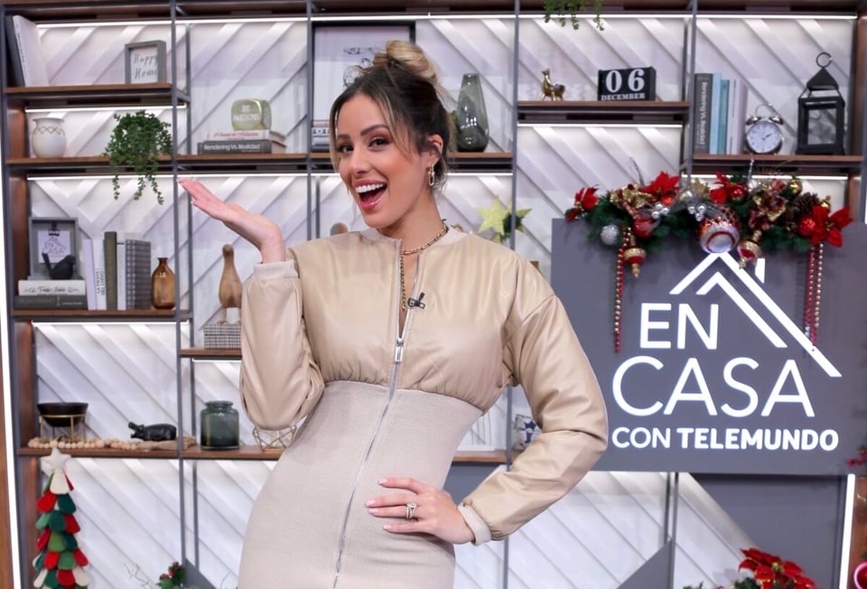 Aleyda Ortiz, Telemundo, Univision, Sueldo, MundoNOW