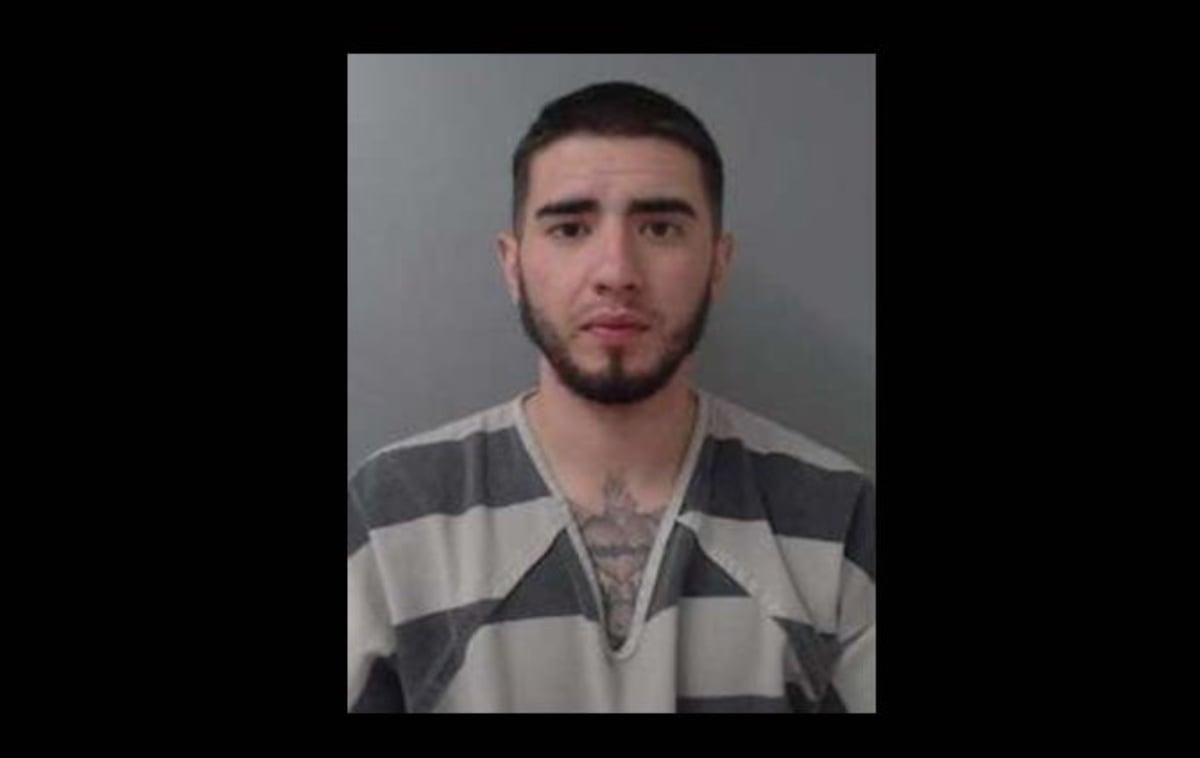 Adrián Arturo Rodríguez fue detenido en Laredo, Texas, acusado de ser el presunto responsable del primer homicidio del año en la ciudad.