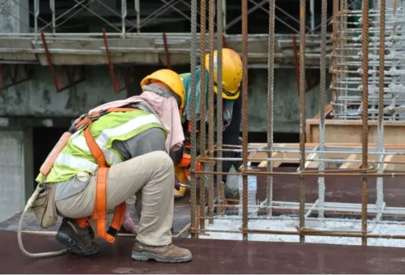 Immigration Raids Shake the U.S. Construction Industry