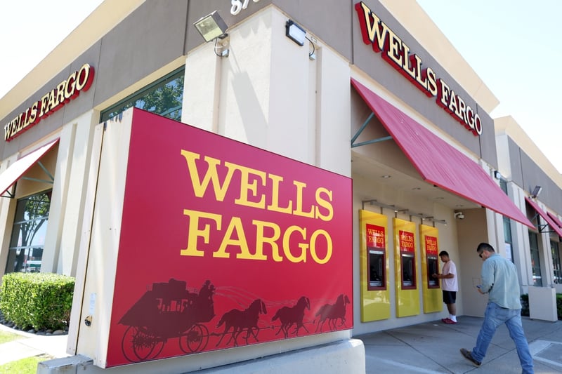 Wells Fargo will block accounts, news, retail, USA, bank account, finance, Wells Fargo Will Freeze Accounts