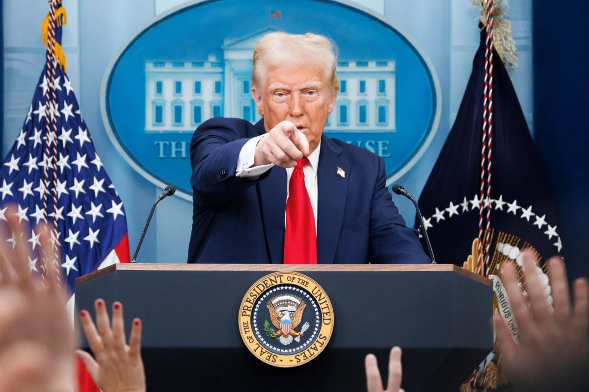 Trump acusa a Zelensky de frenar la paz en Ucrania, Trump exige a Putin, Trump Accuses Zelensky of Hindering Peace in Ukraine