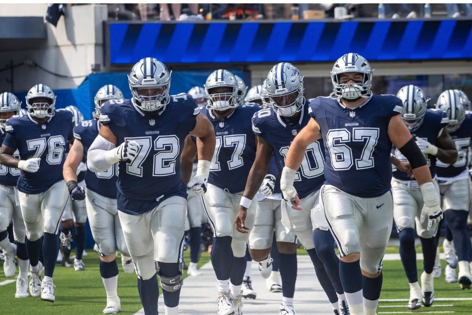 Jerry Jones quiere que Cowboys jueguen en México en 2025