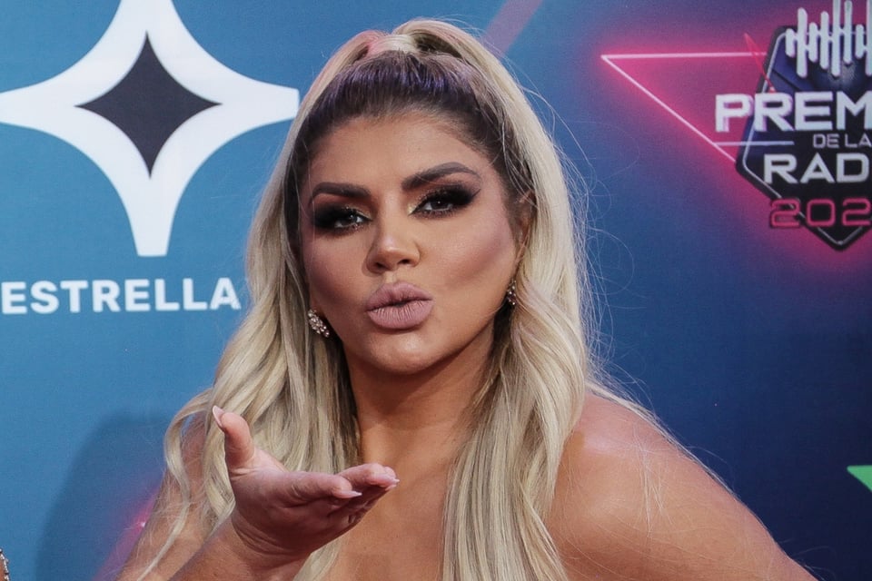Mariana González presume baby bump