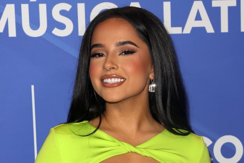 Becky G mensaje contra ICE