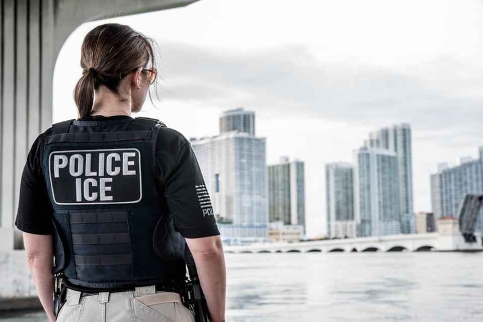 Seattle intensifica críticas a ICE