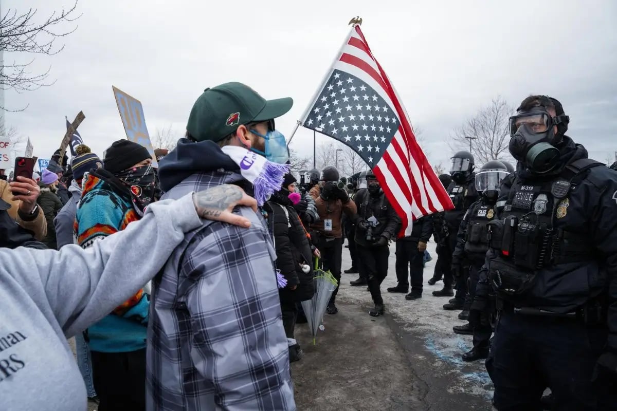 Minneapolis convoca huelga general contra redadas migratorias