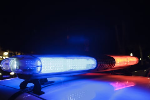 Arrestan a conductor tras accidente fatal que dejó dos víctimas en Nueva York