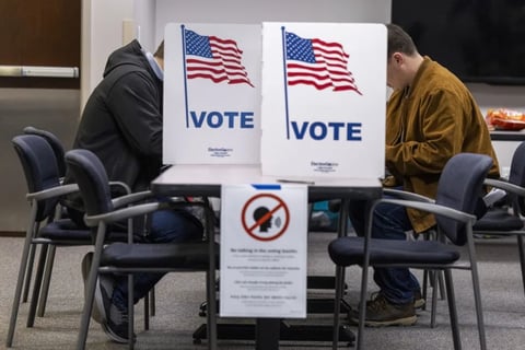 Elecciones en Georgia: Mateo Sanabria y Brent Cox se disputan el distrito 28