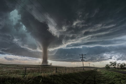 Tormentas extremas golpean el sur de EEUU: tornado mortal en Texas deja a dos personas sin vida