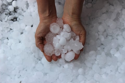 Granizo gigante y vientos destructivos ponen en alerta a 40 millones en el centro de EE.UU.