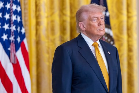 Trump frena orden sobre inteligencia artificial tras presión de David Sacks y líderes tecnológicos