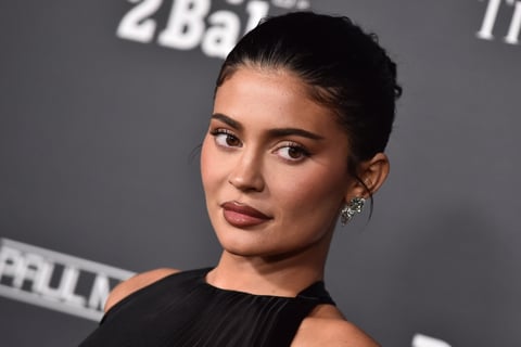Kylie Jenner enfrenta demanda de exchef por presunto maltrato laboral durante embarazo