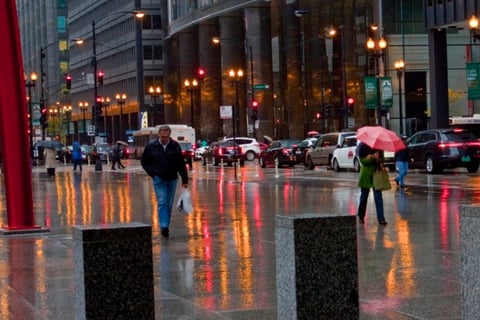 Tormentas amenazan con inundaciones y vientos destructivos en gran parte de Estados Unidos