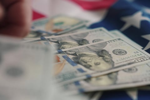 Dólar rompe otra vez la barrera de los $17 en México: ¿seguirá subiendo?