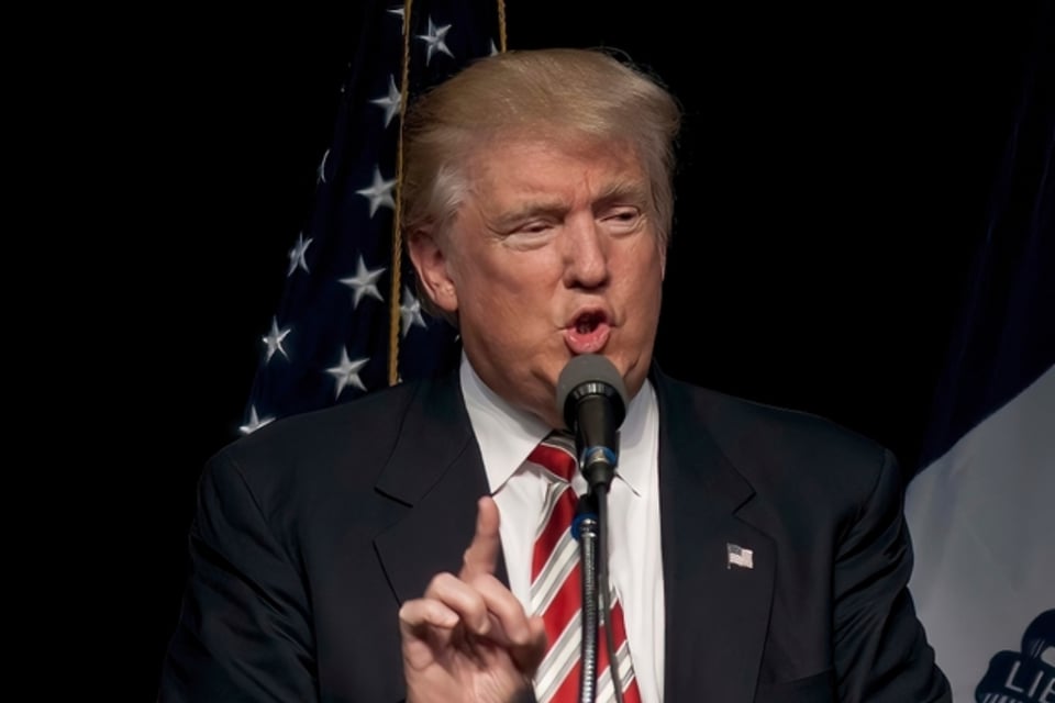 Trump publica foto de petrolero
