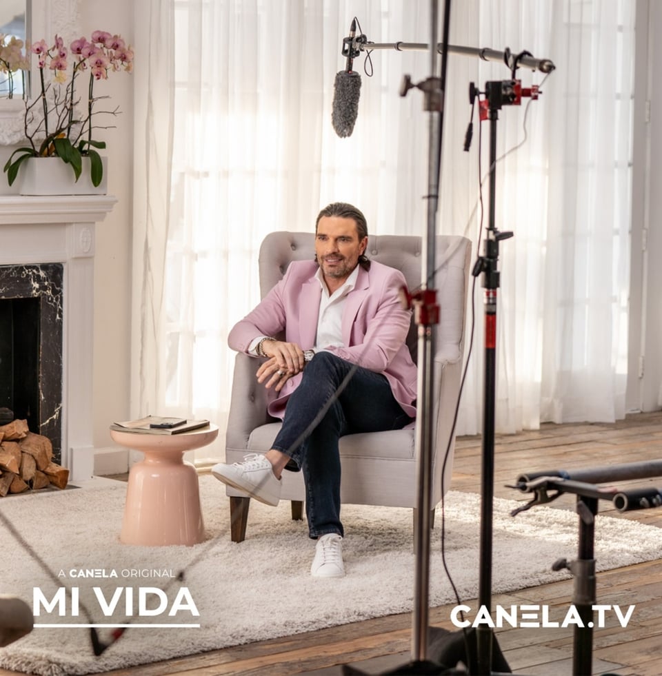 Julián Gil My Life: Tell me about precisely this docu-series where you narrate part of your life?