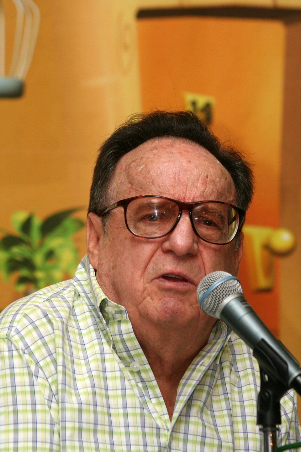 Parkinson's caused Chespirito to have mood swings