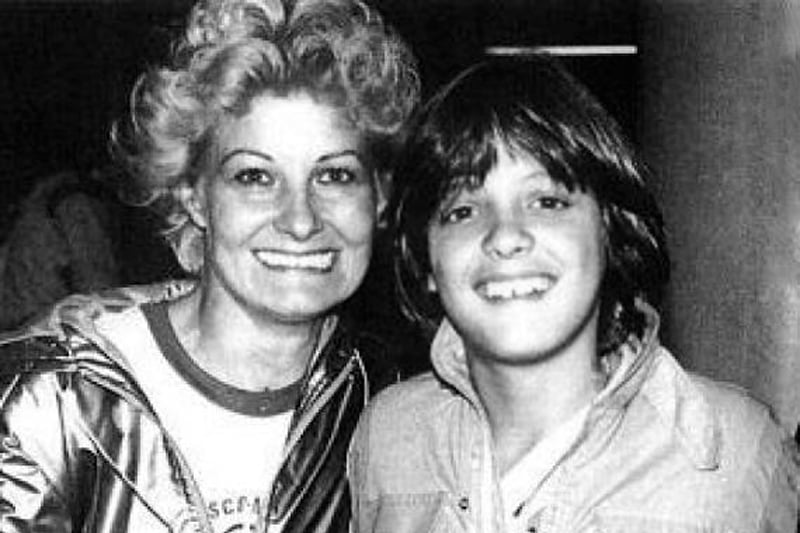 Luis Miguel con su mamá Marcela Basteri