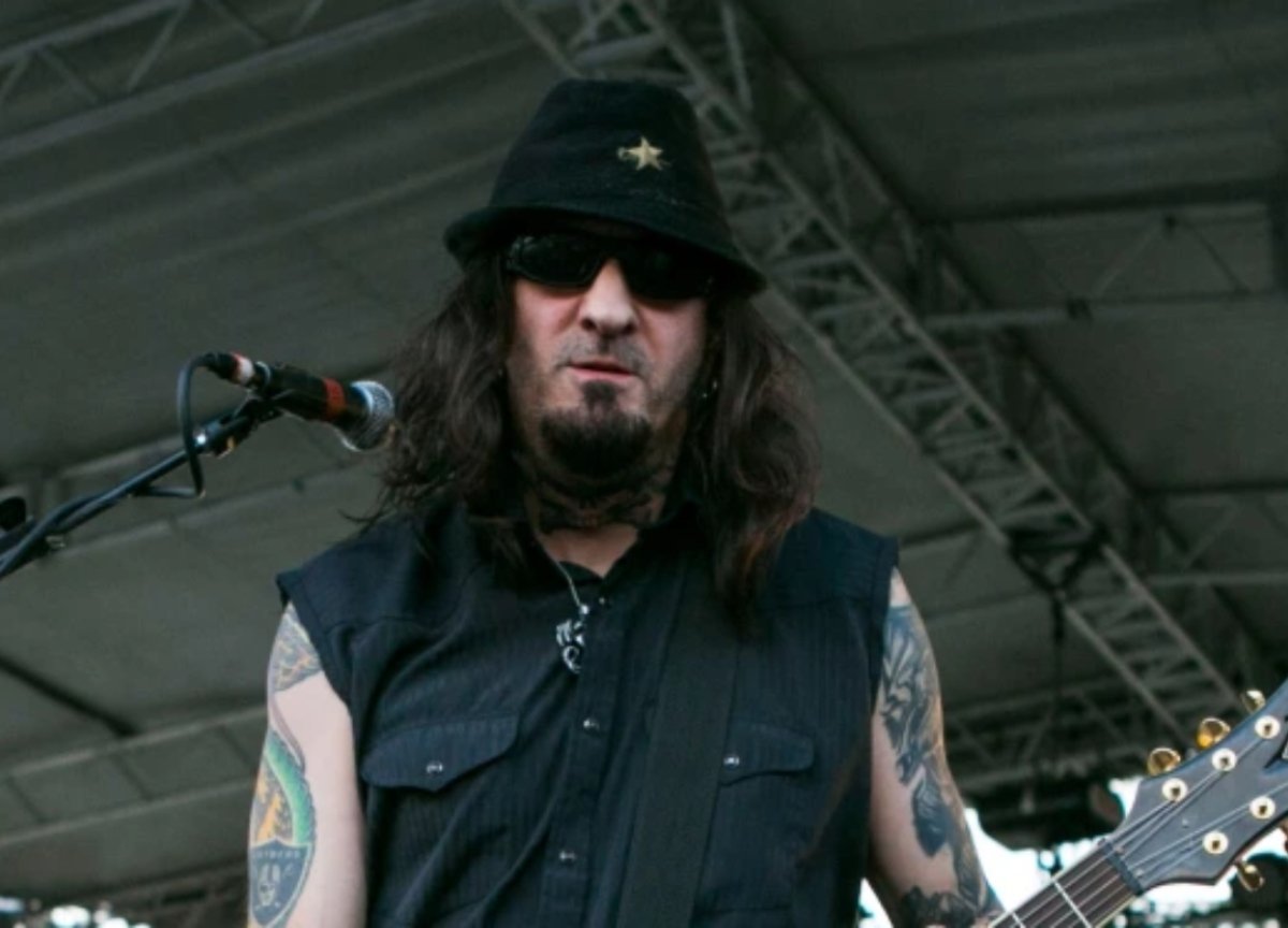 Muere guitarrista Wayne Swinny
