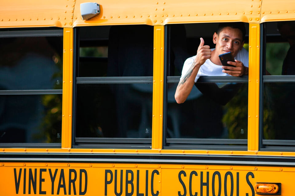 Texas envía bus migrantes