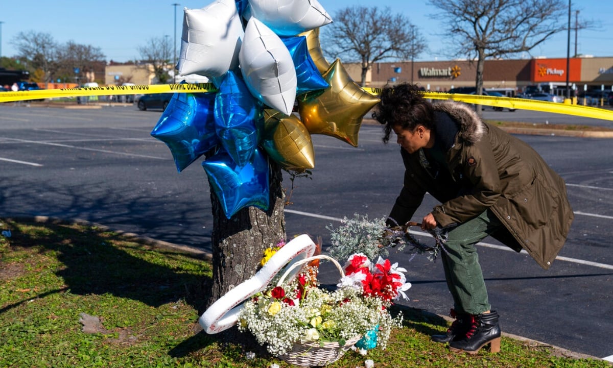 Walmart employee recounts chilling details of deadly shooting