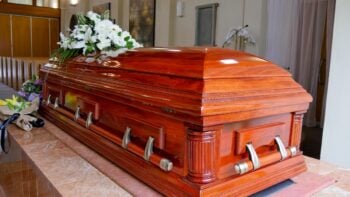 Muere Dakota Fred Hurt