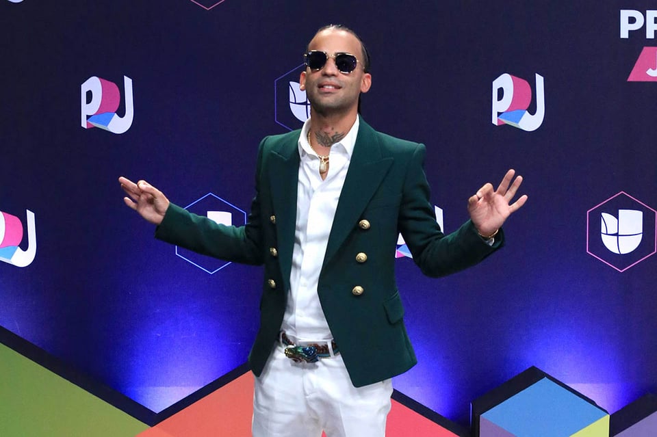 singer,, star, latin american, ballad, hits