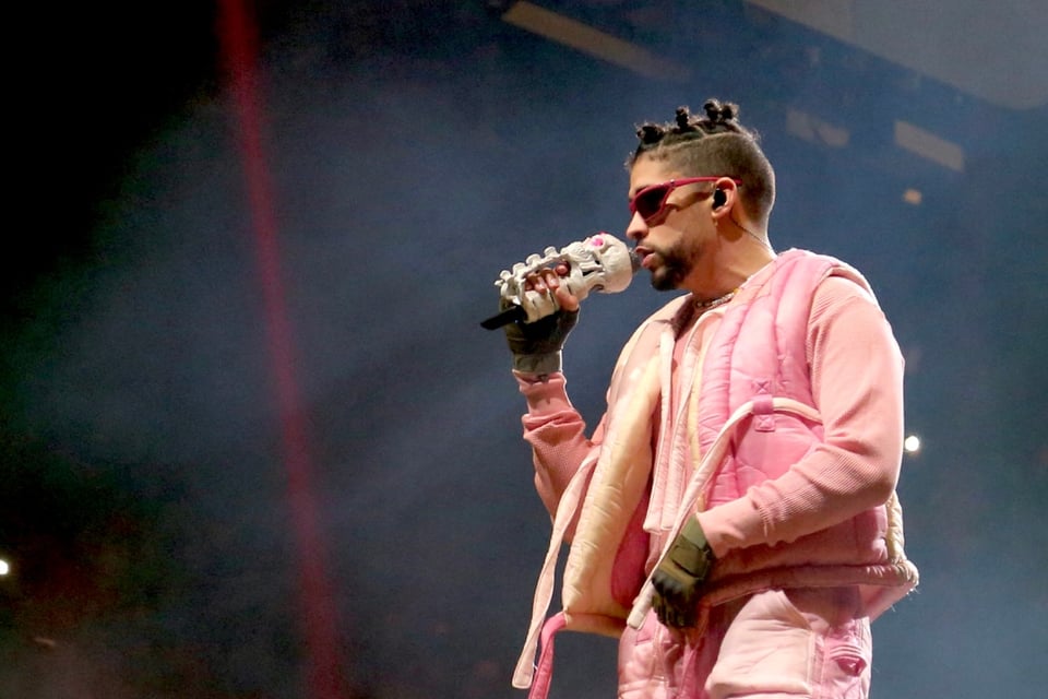 fashion, clothes, song, singer, MundoNOW