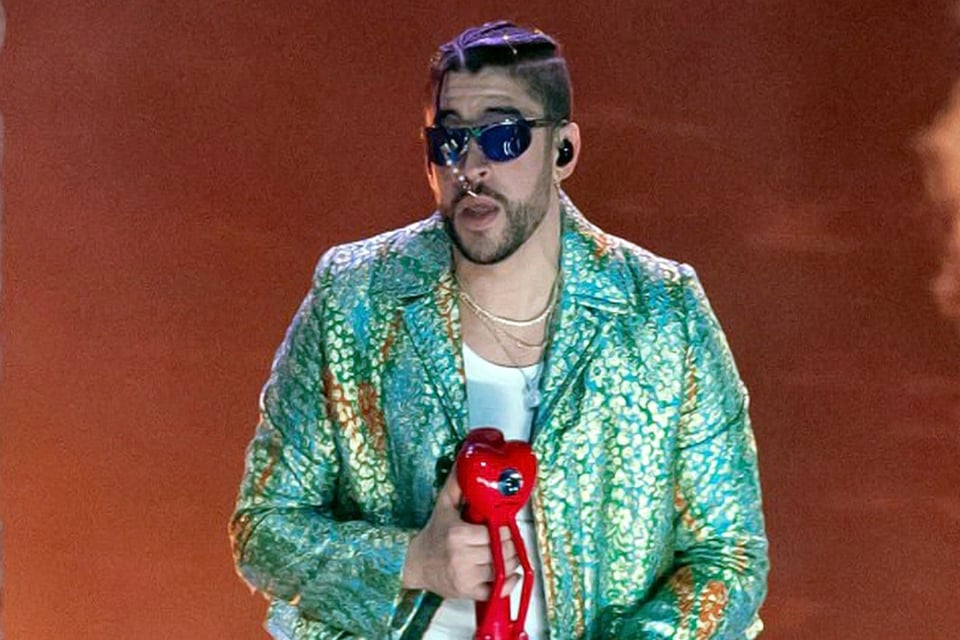 Bad Bunny's style, singer, music, career, MundoNOW