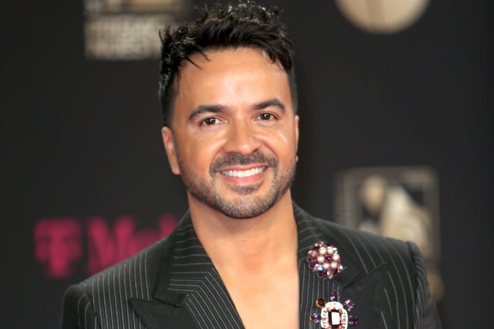 música, declaraciones, comunicado, romance, pasado