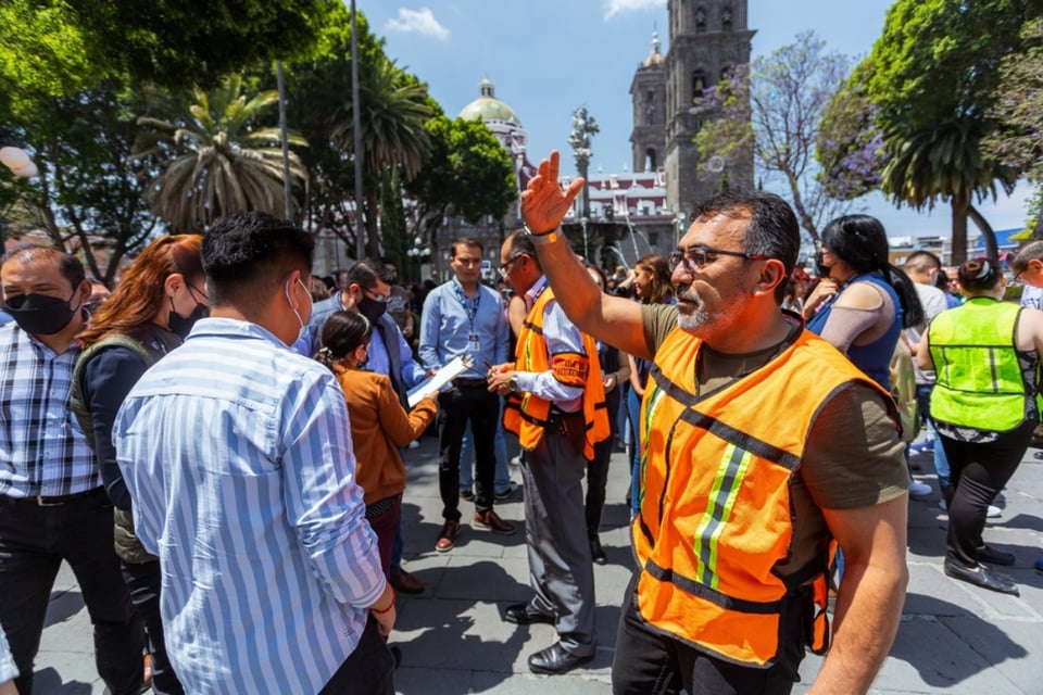 aftermath, volunteers, community