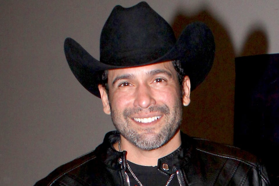 Singer, Controversy, Speculations, Romance, Bobby Pulido Javier Alatorre