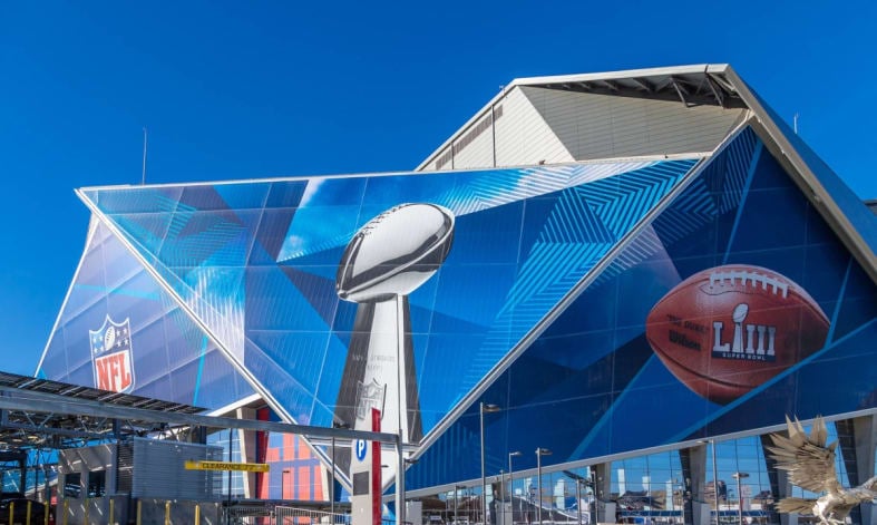 Celebs get ready for Super Bowl parties
