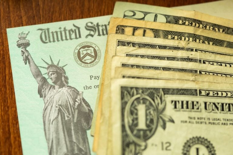 Programa de ayuda de $9,000 para gastos funerarios por covid recibe 130,000 solicitudes