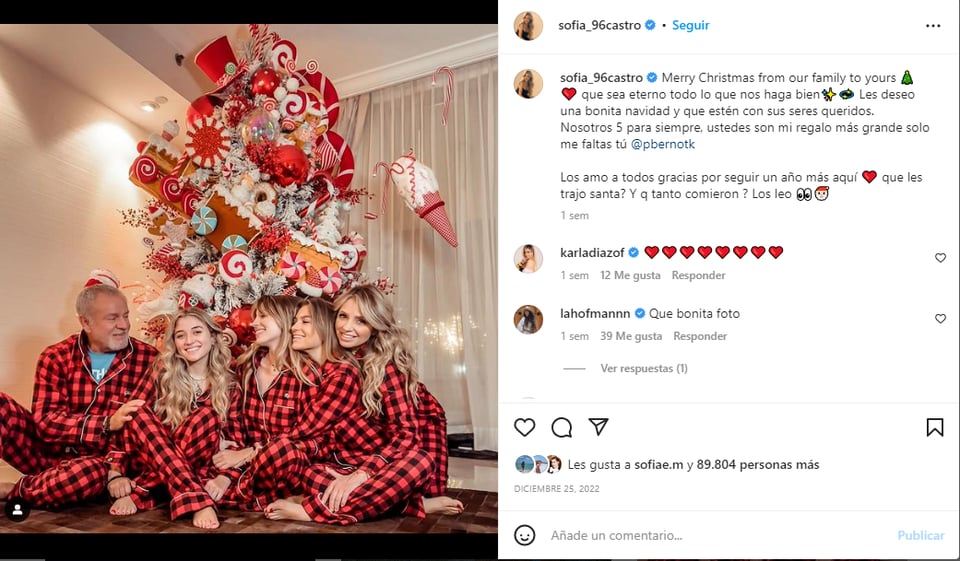 Angélica Rivera se dejó ver muy contenta la mañana de Navidad