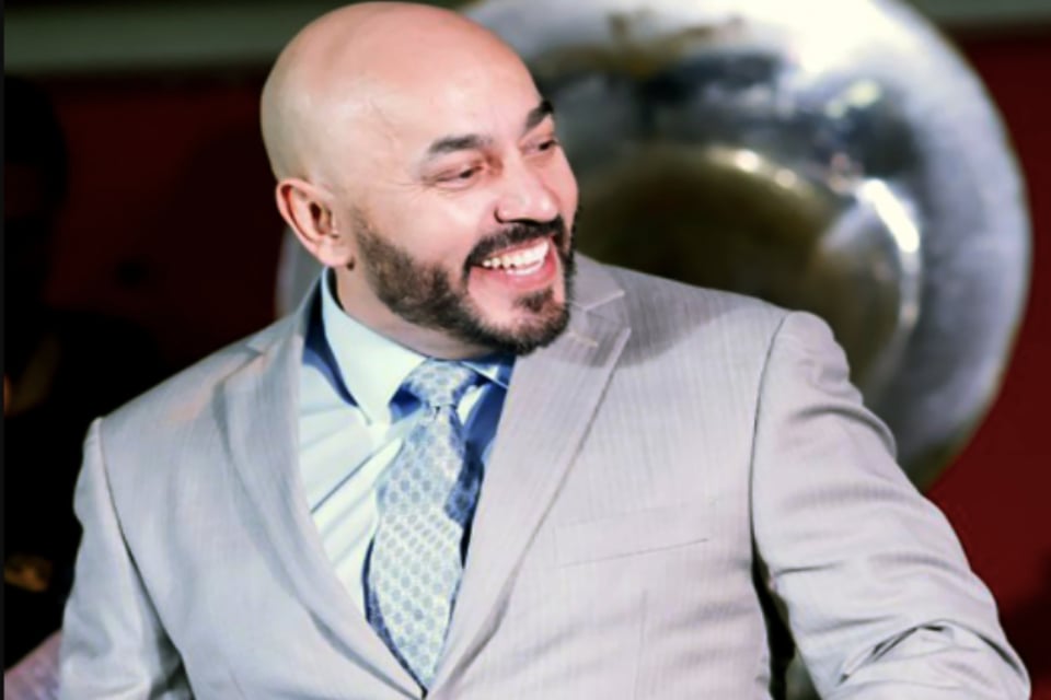 Hermano Jenni, entretenimiento, corrido, música, reality show