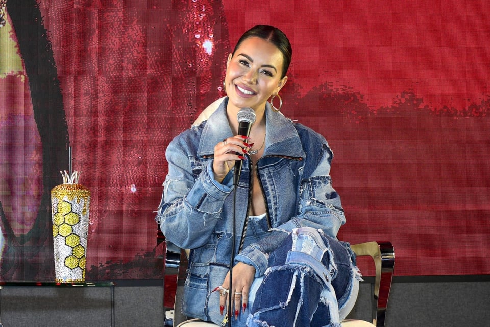 mommy makeover, waist, weight loss, jacqie rivera