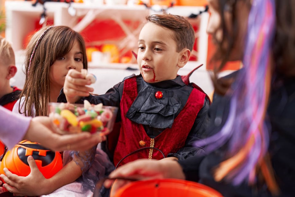 truco o trato, niños, vampiro, disfraces, MundoNOW