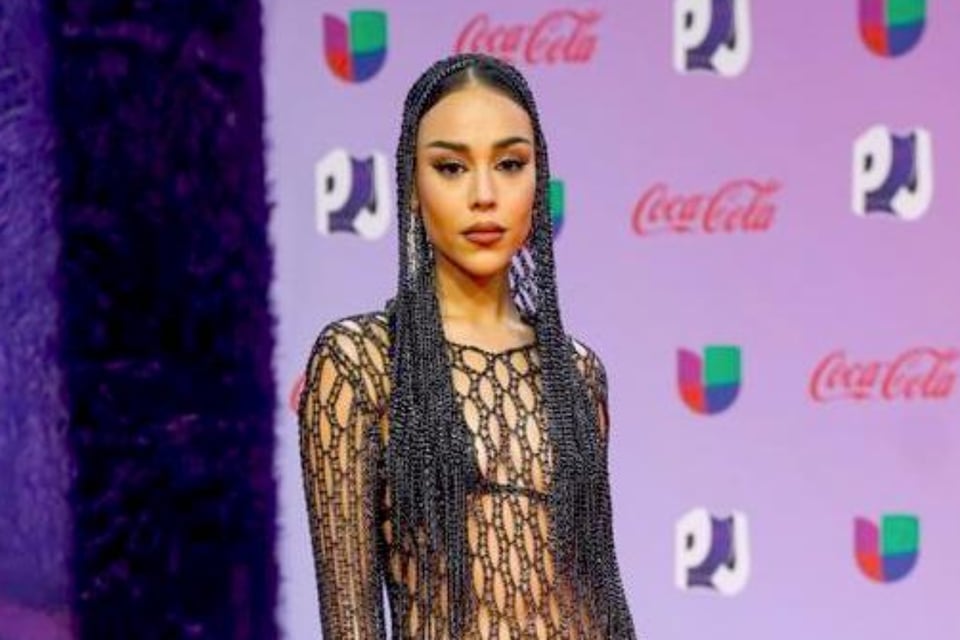 Danna Paola lesbian, girlfriend, friend, couple, MundoNOW