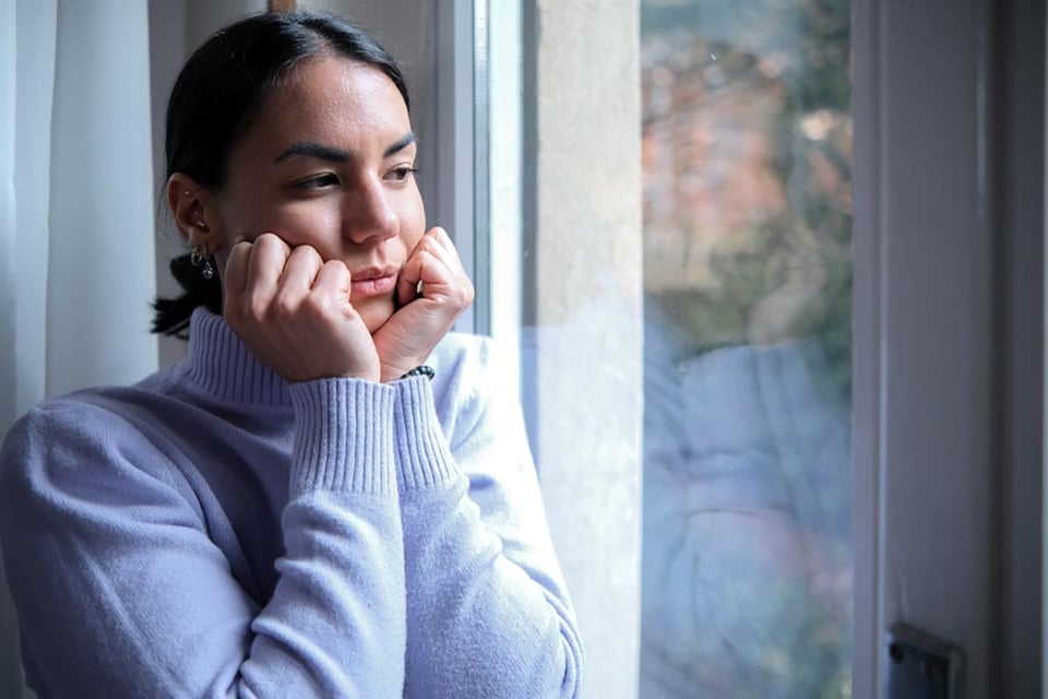 vulnerability, emotions, woman, mental health, MundoNOW