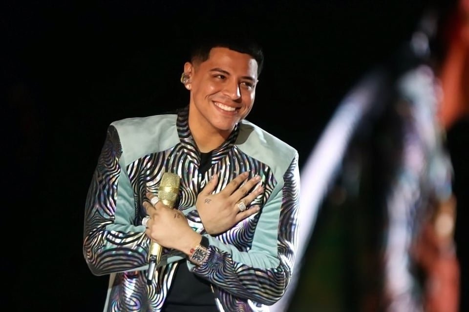 Eduin Caz, Grupo Firme, Cantante, México, Grupo musical