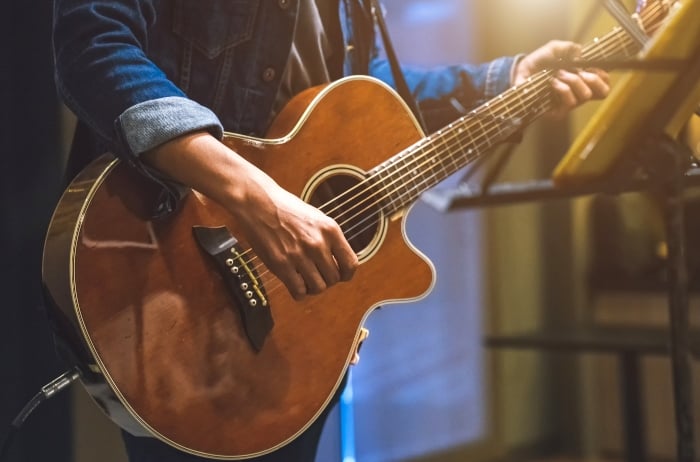 Cantantes que les hicieron sus corridos a los narcos