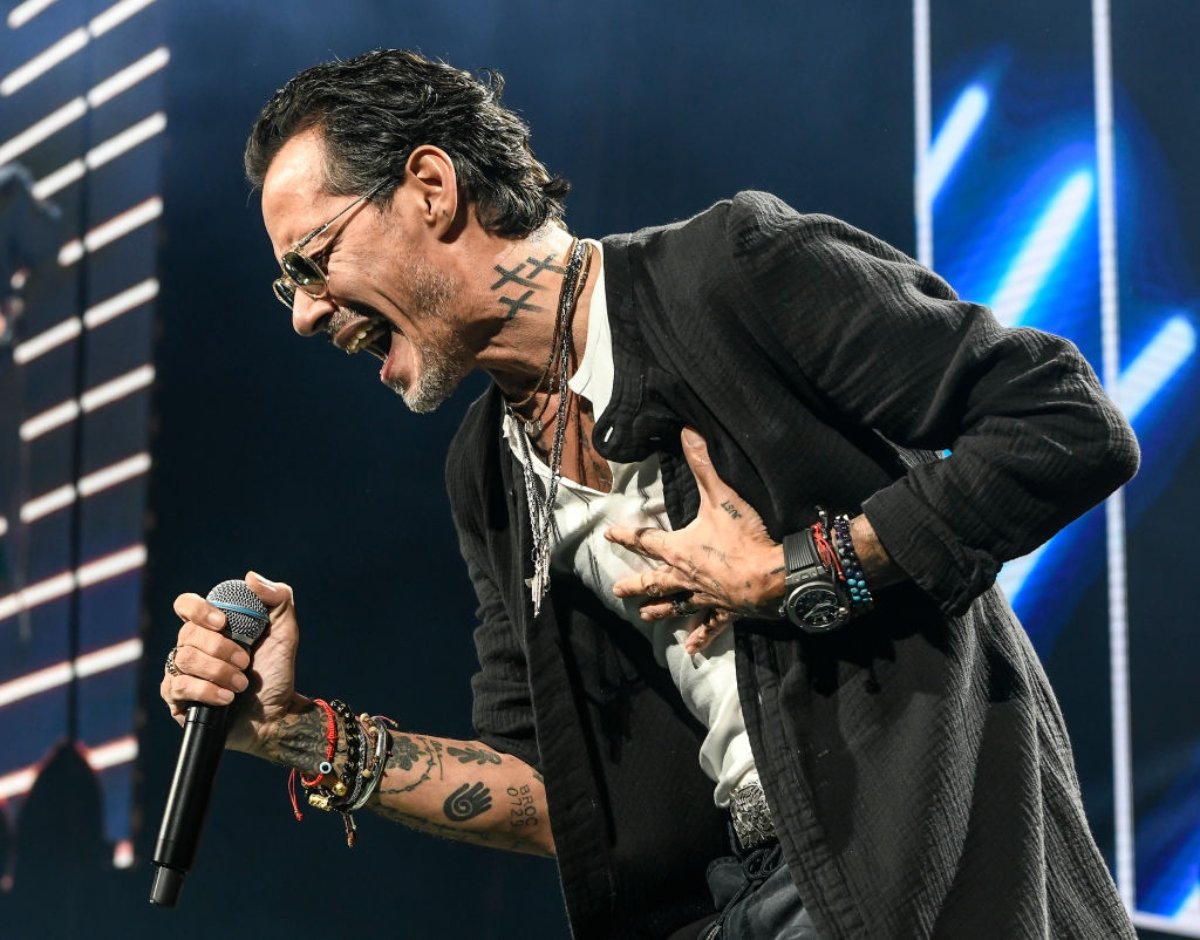 How embarrassing! People say Marc Anthony should date his girlfriend’s mother (PHOTOS)