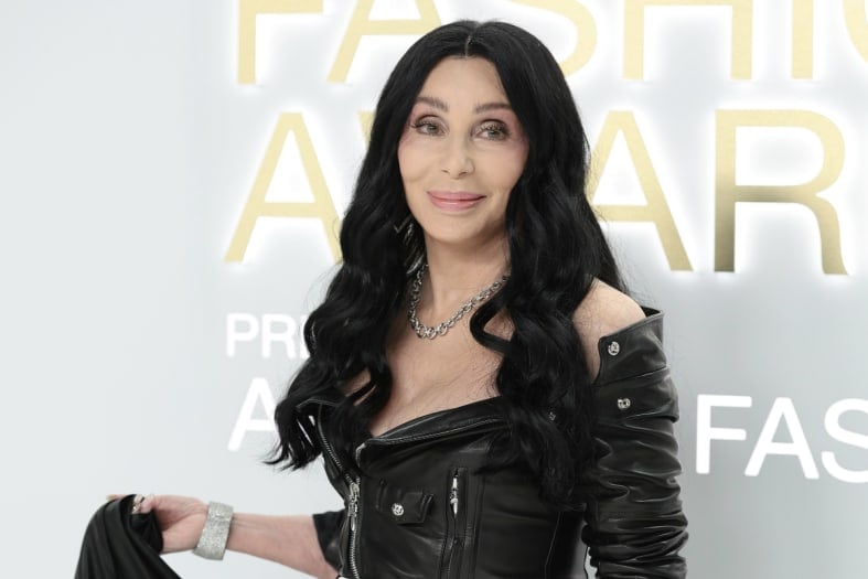 Cher Reveals she’s mourning her mom’s death