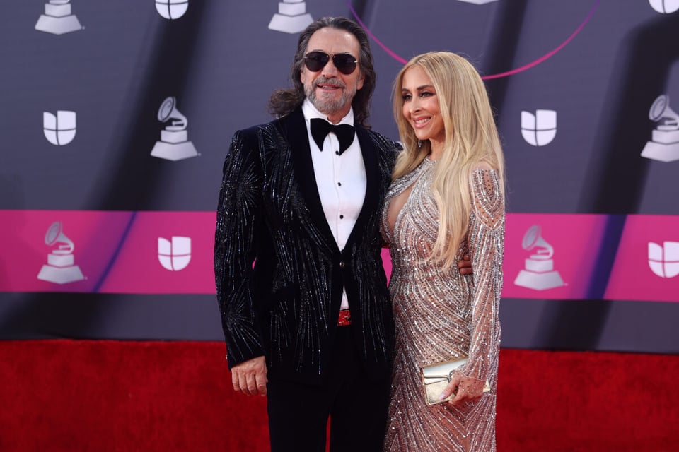 Marco Antonio Solís, Cristy Solís, esposa, cantante, El Buki